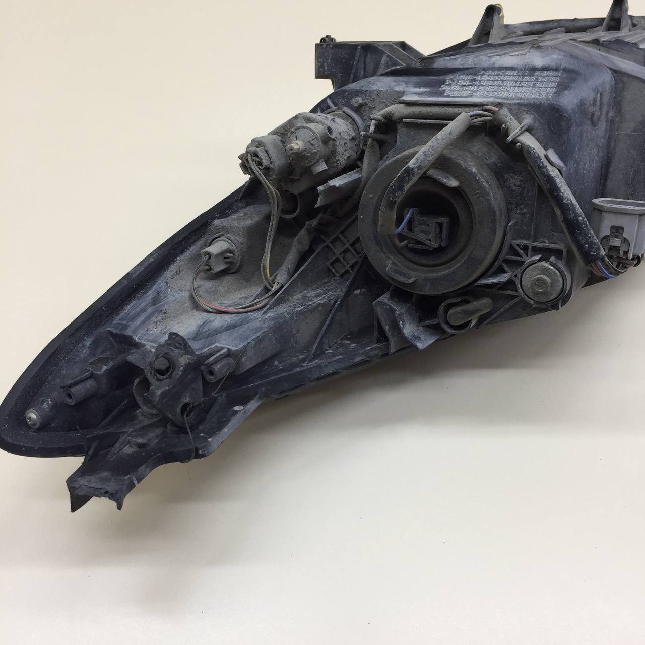 Фара правая Mazda Mazda 2 (DE) 2007-2014