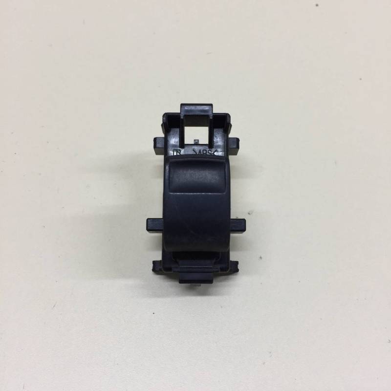 Кнопка стеклоподъемника Toyota Corolla E180 2013-2019 Кнопка стеклоподъемника Toyota Corolla E180 2013-2019