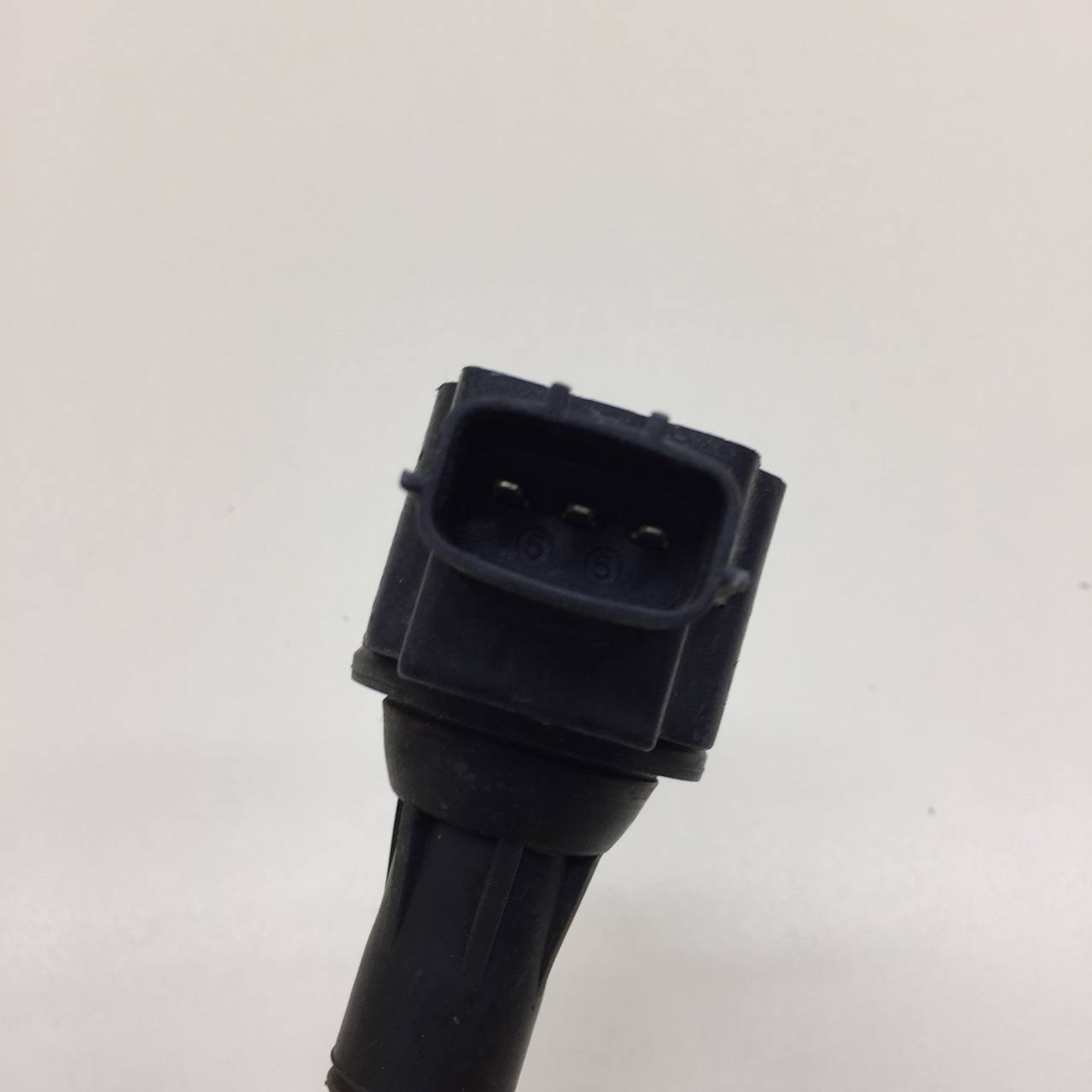 Катушка зажигания Nissan Primera (P12) 2002-2007 Катушка зажигания Nissan Primera (P12) 2002-2007