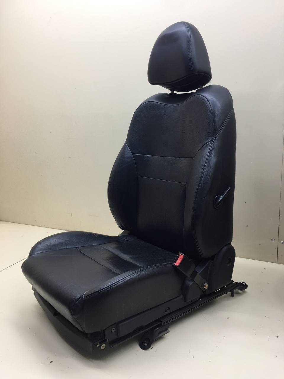 Сиденье (комплект) Nissan Primera (P12) 2002-2007 Сиденье (комплект) Nissan Primera (P12) 2002-2007