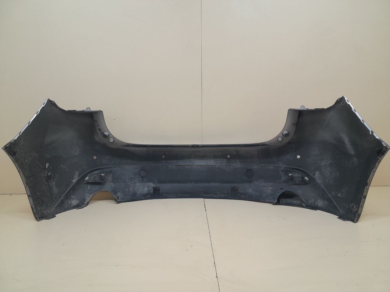 Бампер задний Mazda Mazda 3 (BM) 2013-2016 Бампер задний Mazda Mazda 3 (BM) 2013-2016