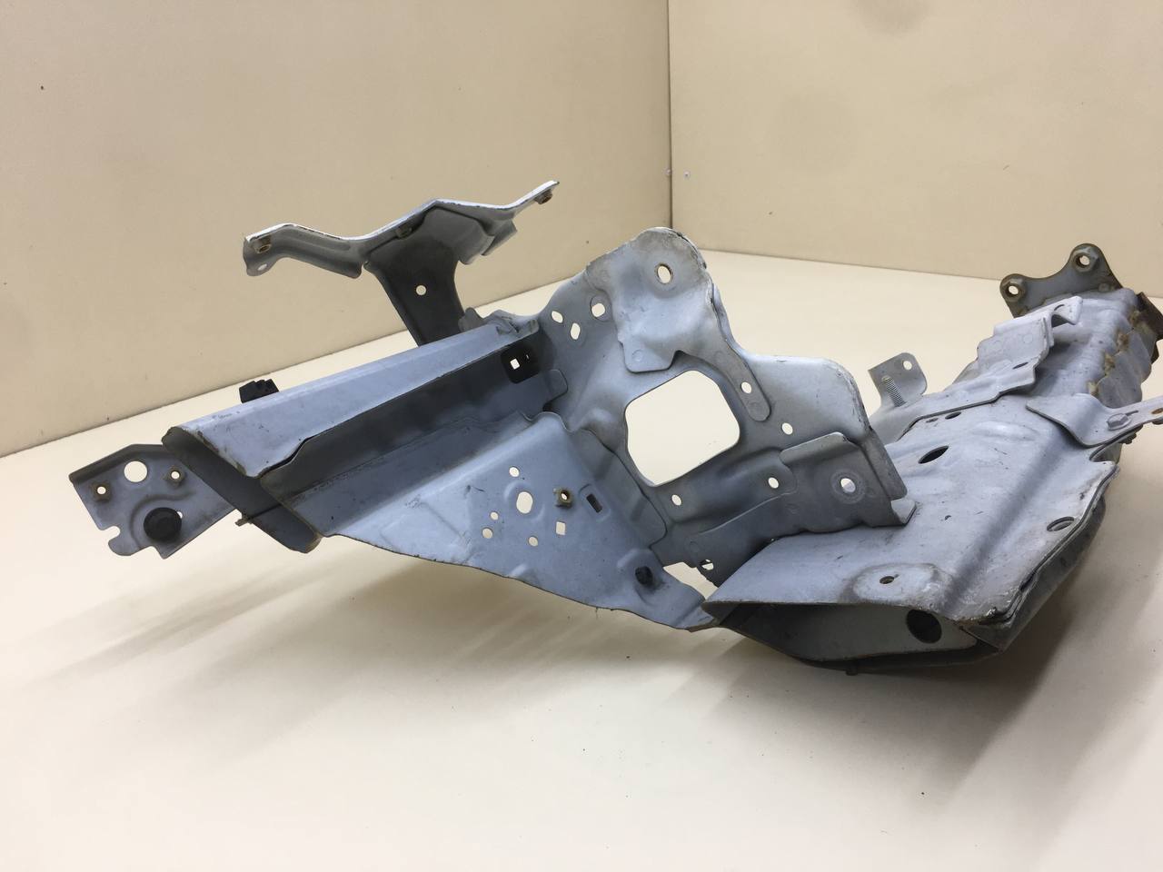 Кузовной элемент Mazda Mazda 3 (BL) 2009-2013 Кузовной элемент Mazda Mazda 3 (BL) 2009-2013