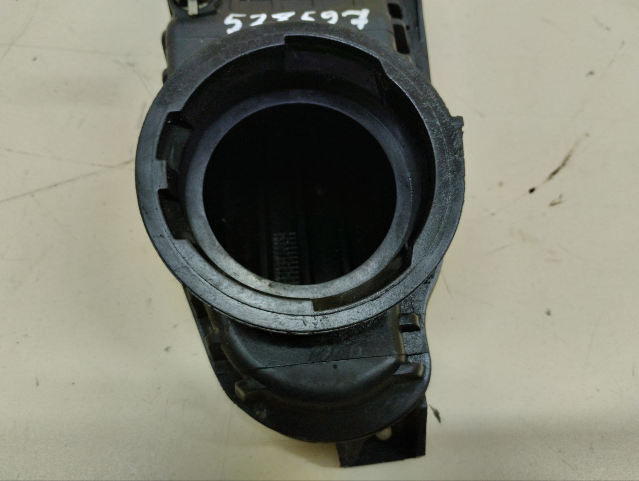 Воздуховод Land Rover Discovery 3 (L319) 2004-2009 Воздуховод Land Rover Discovery 3 (L319) 2004-2009