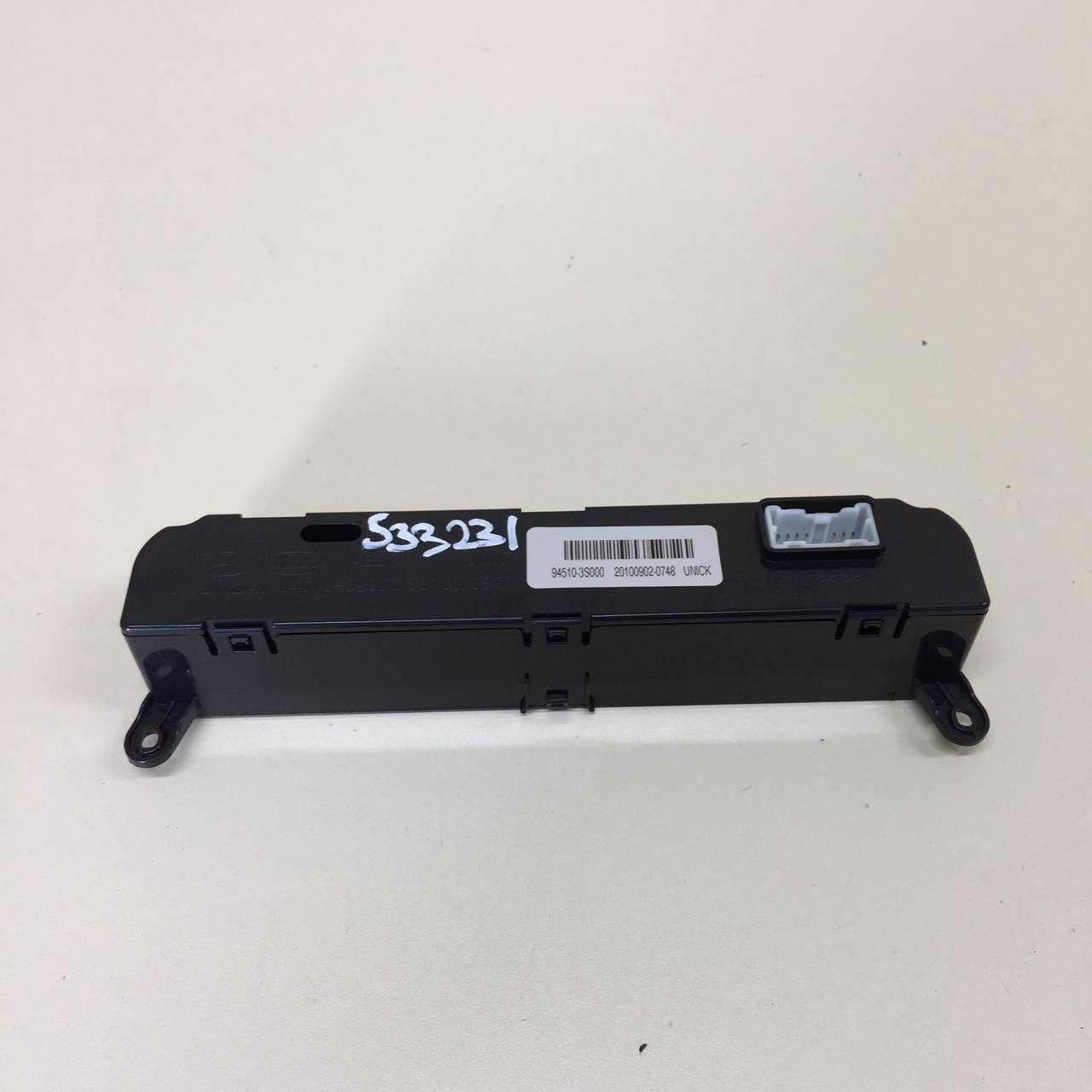 Часы Hyundai Sonata 6 (YF) 2010-2014 Часы Hyundai Sonata 6 (YF) 2010-2014