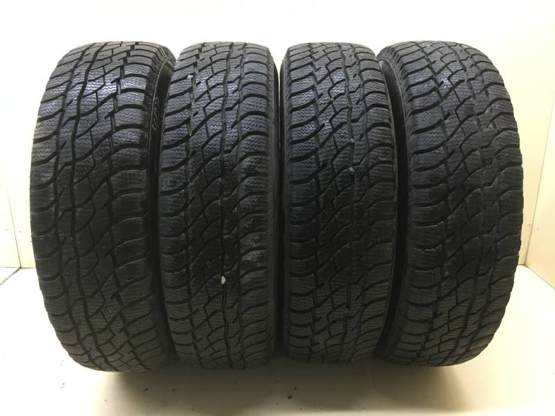 Шины к-кт R15 Всесезонные Viatti Bosco S/T