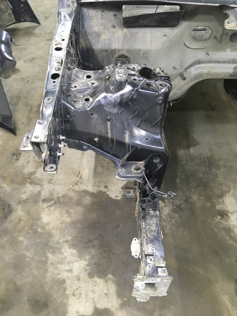 Четверть передняя правая Land Rover Range Rover Sport 2013-2017 Четверть передняя правая Land Rover Range Rover Sport 2013-2017