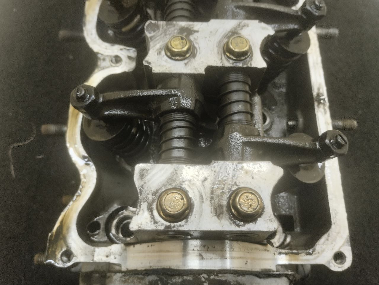 Головка блока цилиндров Chevrolet Aveo T250 2005-2011