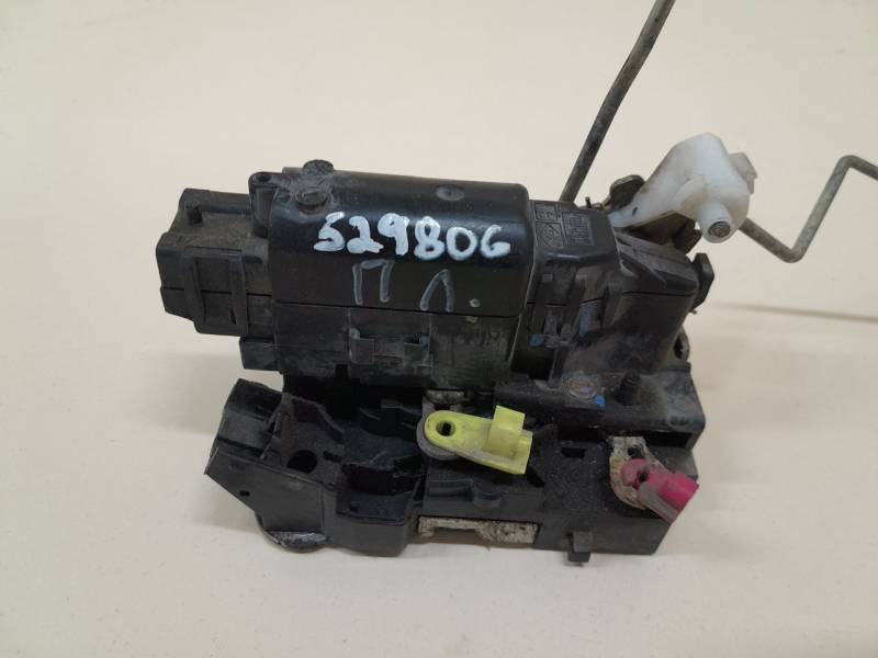 Замок двери передней левой Lada Largus 2012>