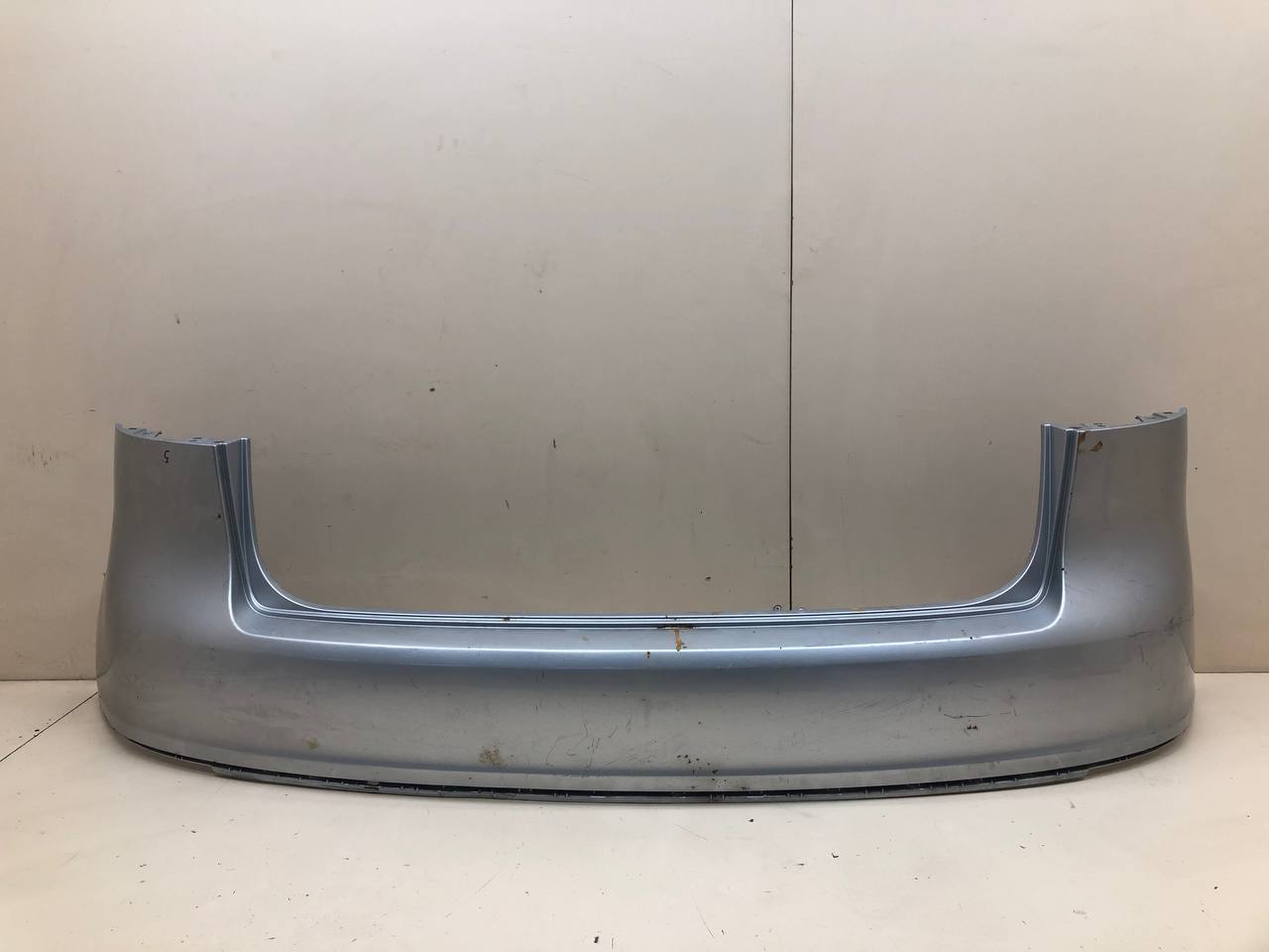 Бампер задний Volkswagen Golf Plus 5 2005-2014