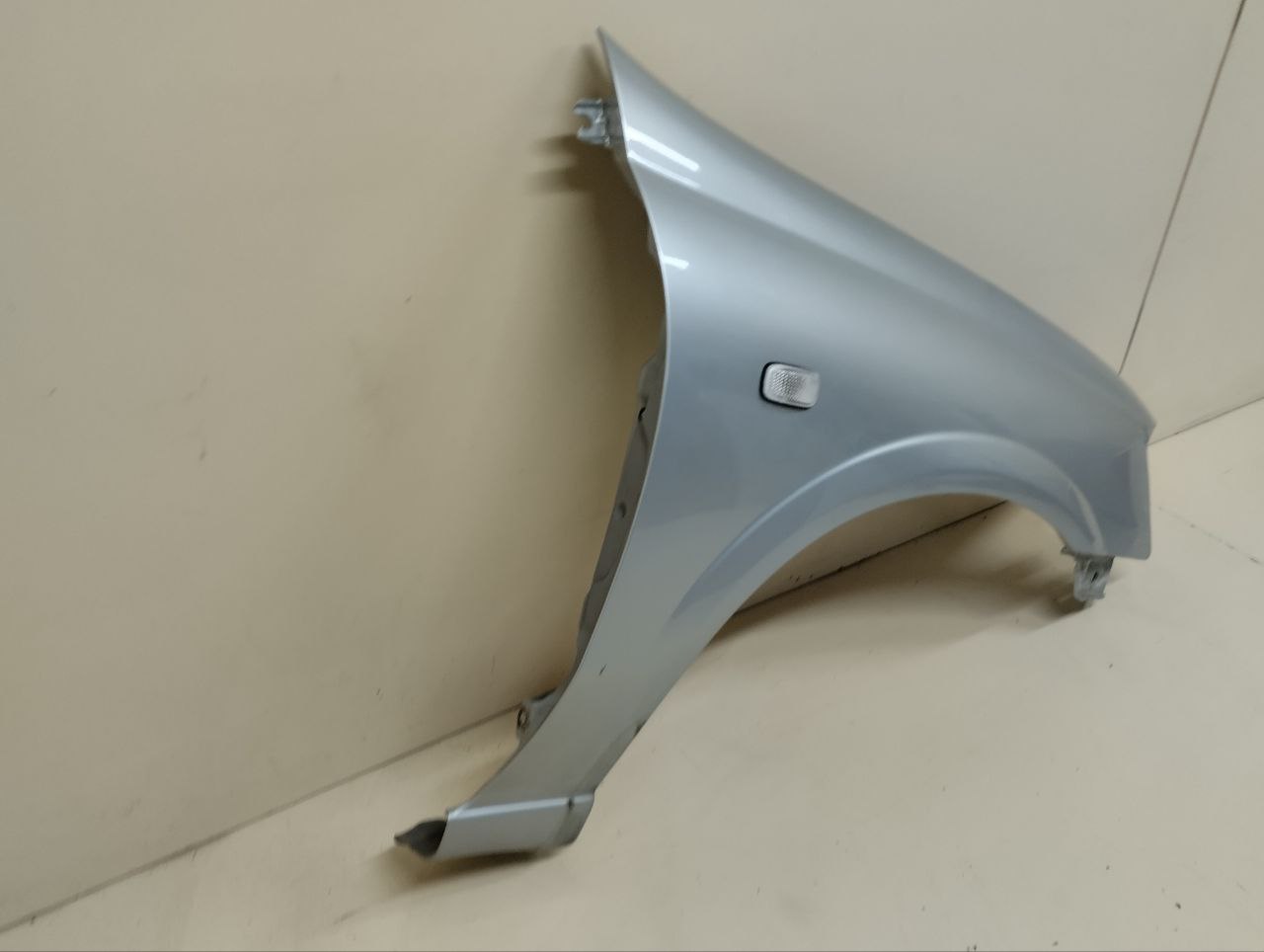 Крыло переднее правое Nissan Almera Classic (B10) 2006-2013