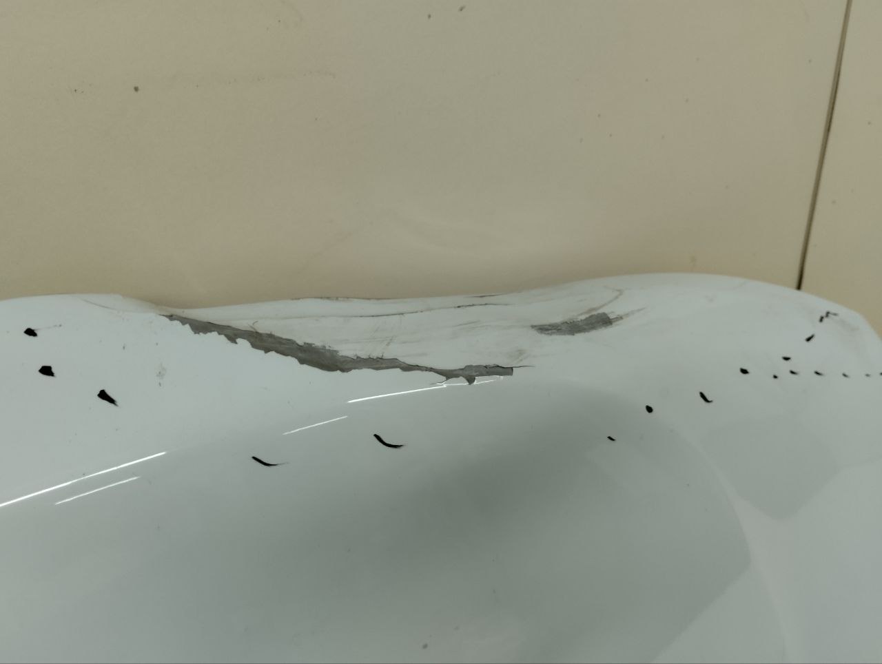 Капот Renault Duster (HSA, HSM) 2012> Капот Renault Duster (HSA, HSM) 2012>