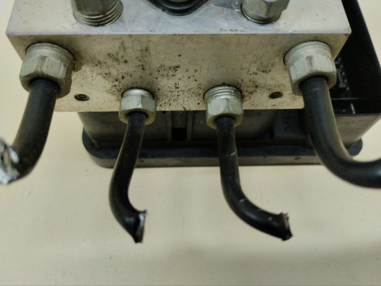 Блок ABS (насос) BMW 3-series E90/E91 2005-2011