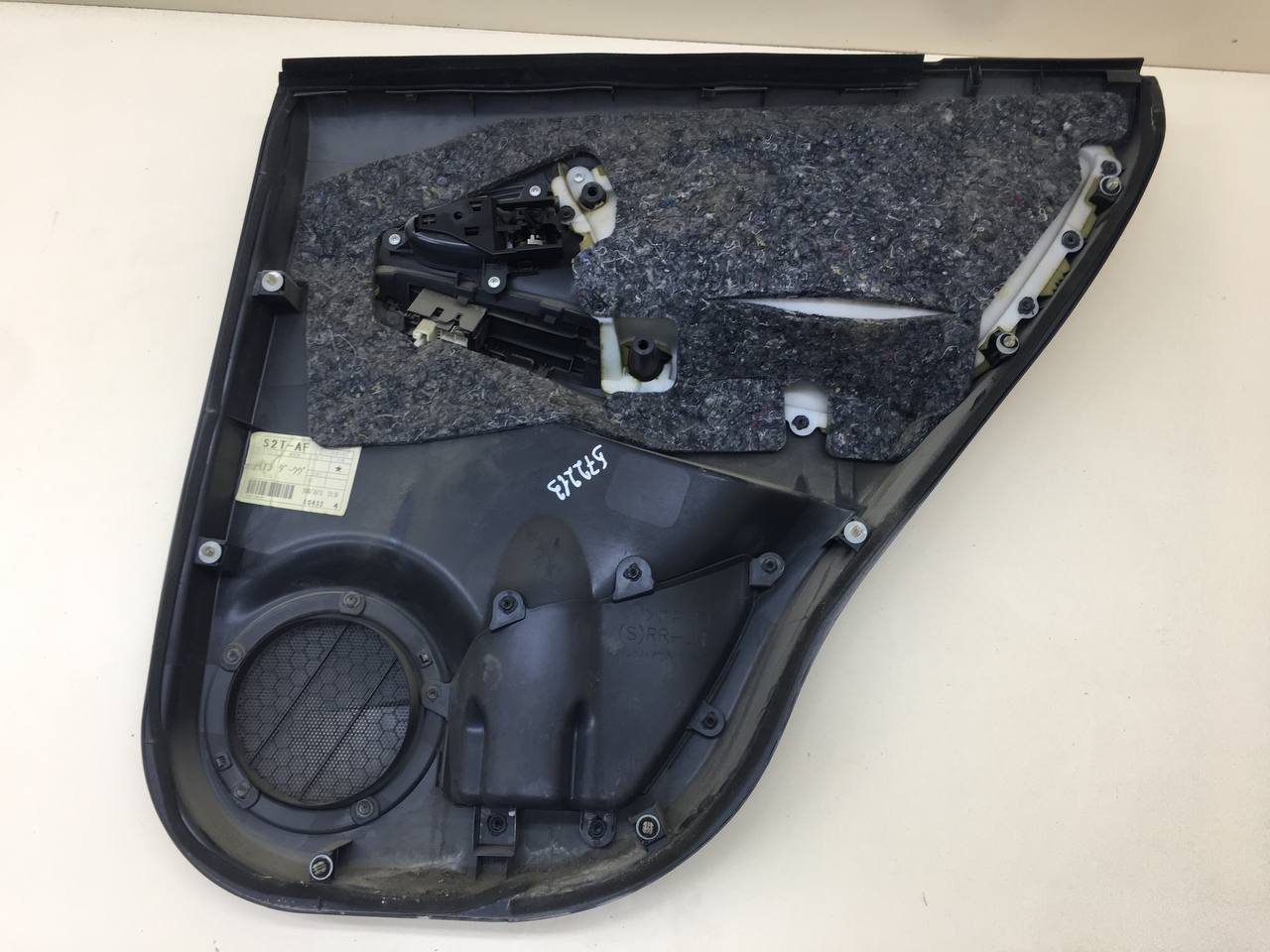 Обшивка двери задней левой Toyota Rav 4 (A30) 2006-2013