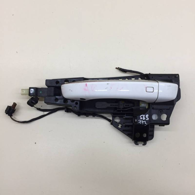 Ручка двери передней наружная левая Audi A6 (C7) 2011>