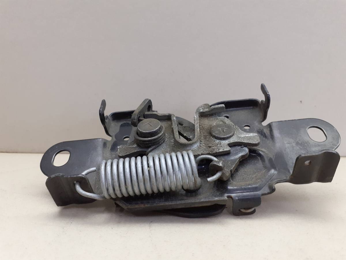 Замок капота Mazda Mazda 3 (BM) 2013-2016