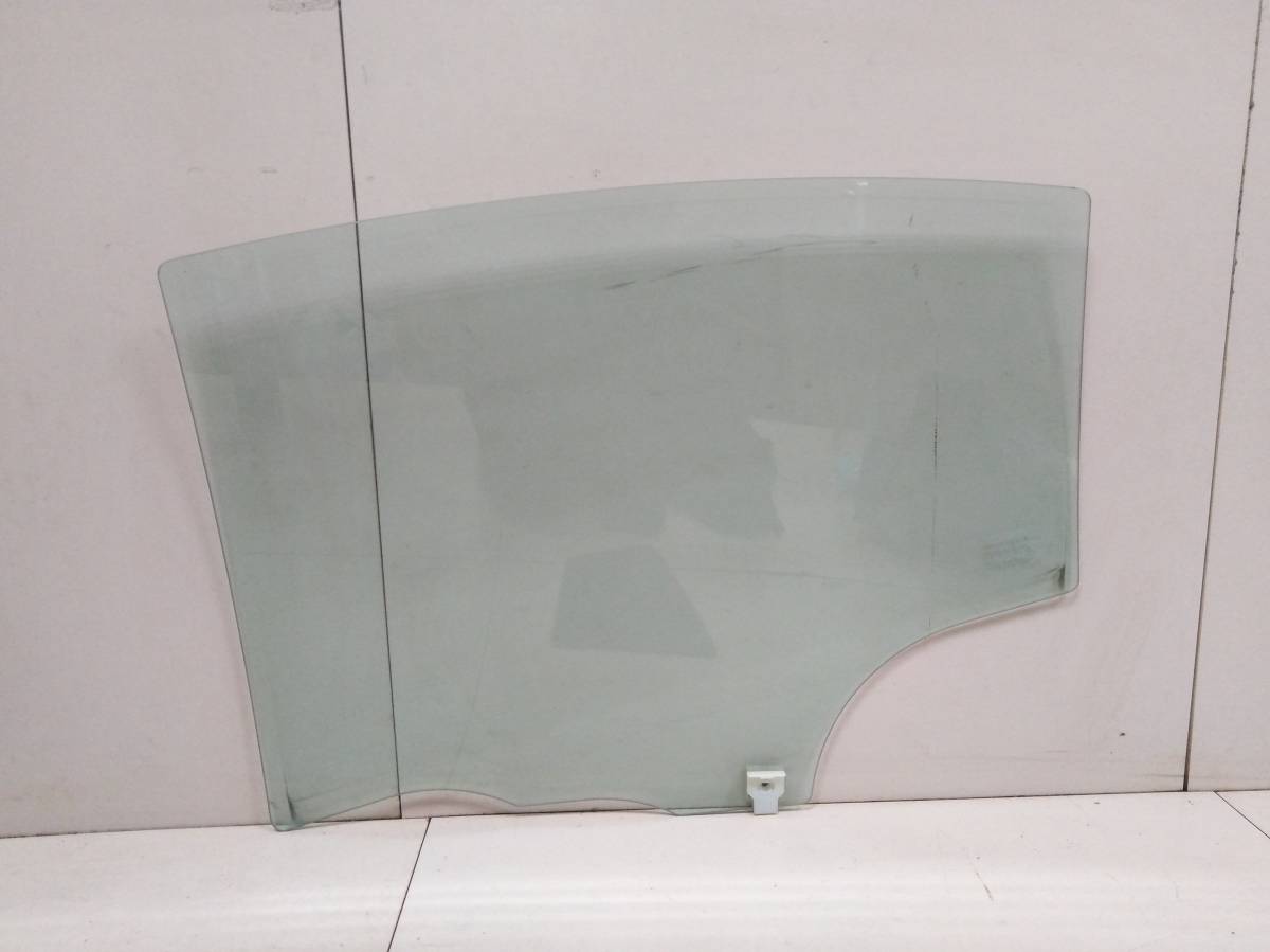 Стекло двери задней правой Mazda Mazda 3 (BK) 2002-2009