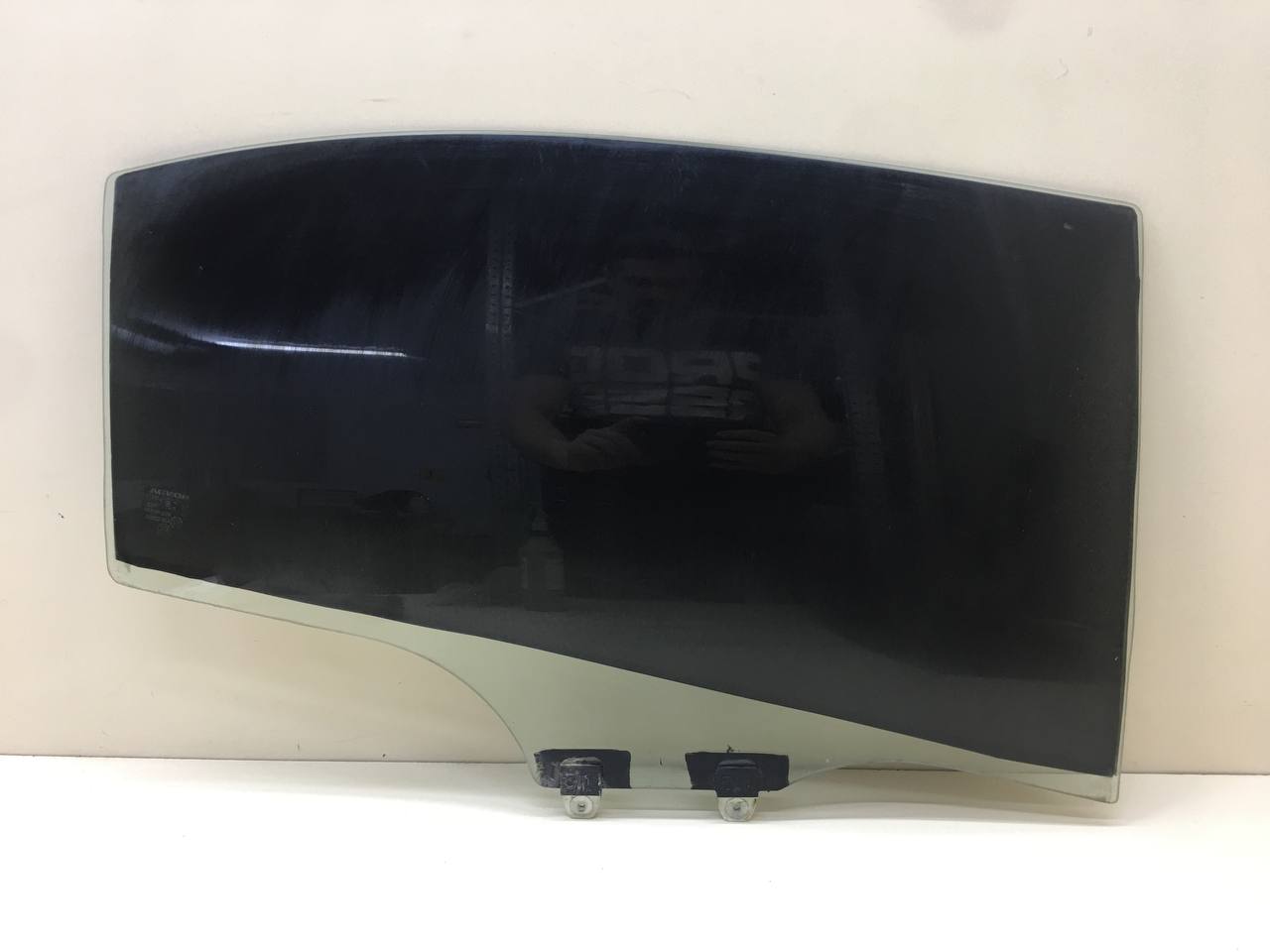 Стекло двери задней правой Honda Civic 4D 2006-2012