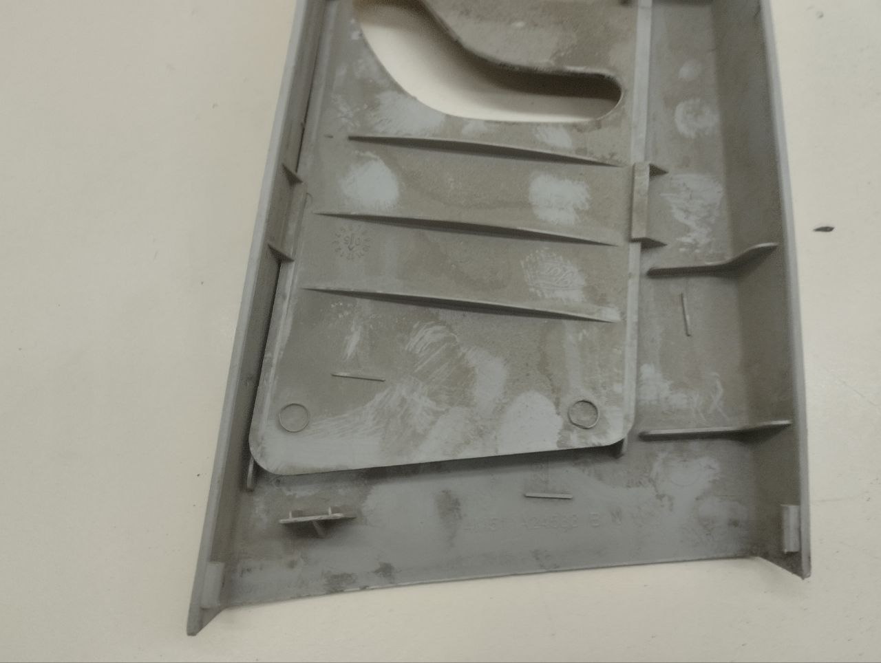 Обшивка стойки Ford Focus 2 (DA) 2005-2008 Обшивка стойки Ford Focus 2 (DA) 2005-2008