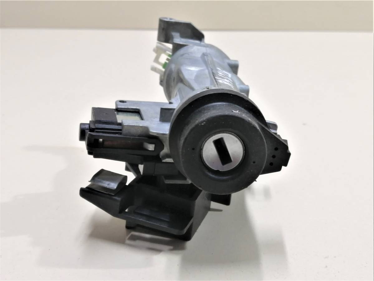 Замок зажигания (комплект) Volkswagen Jetta (5K) 2011> Замок зажигания (комплект) Volkswagen Jetta (5K) 2011>