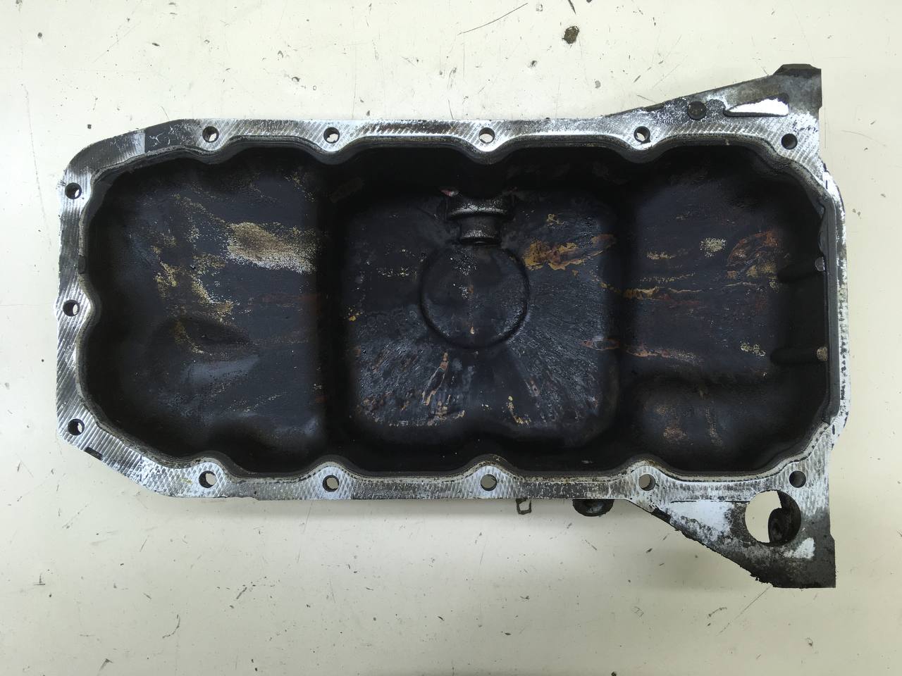 Поддон масляный двигателя Ford Fusion (JU) 2002-2012 Поддон масляный двигателя Ford Fusion (JU) 2002-2012