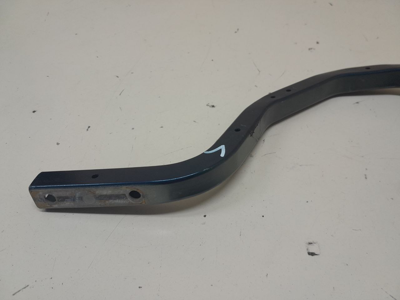 Петля крышки багажника Nissan Almera (N16) 2000-2006