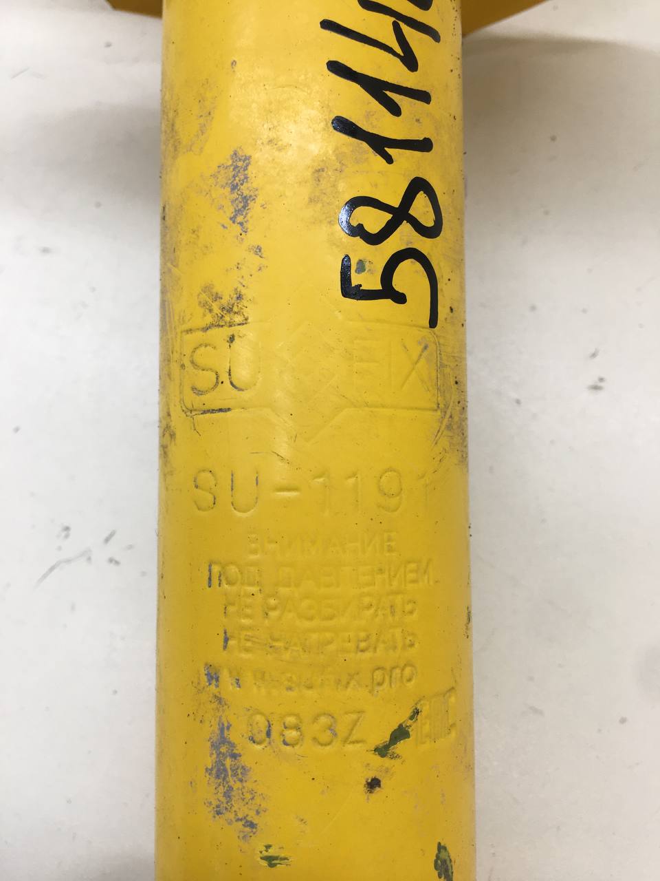 Амортизатор передний Renault Logan (2) 2014>