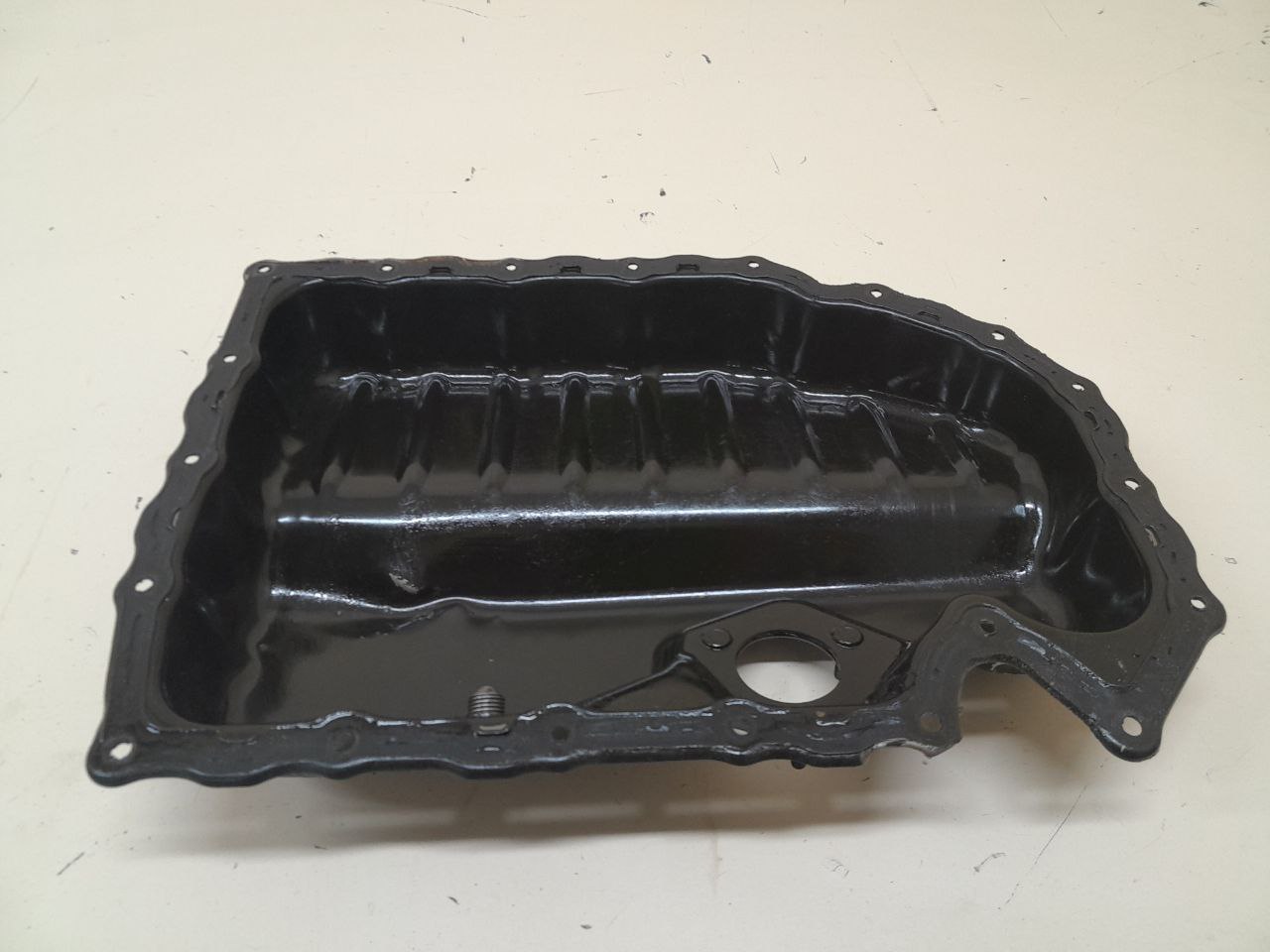 Поддон масляный двигателя Skoda Octavia (A5 1Z-) 2004-2013