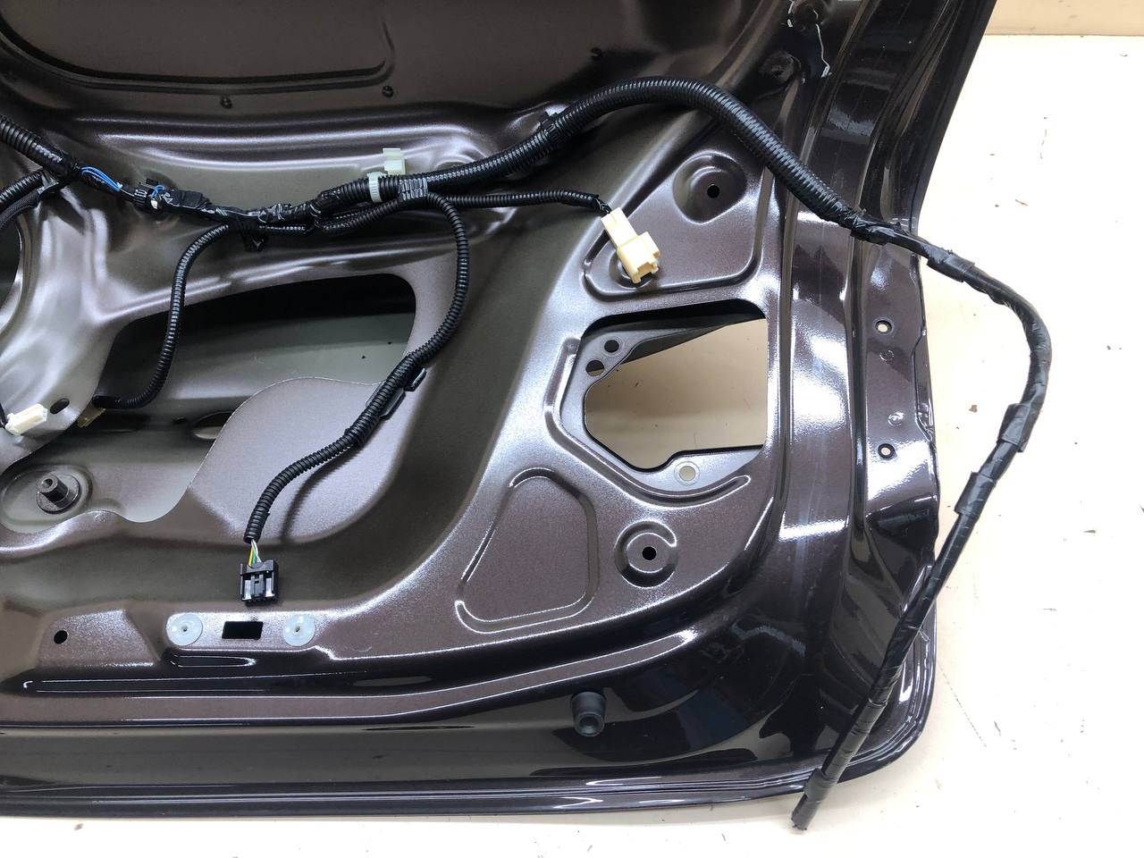Крышка багажника Lexus ES (SV60) 2012>