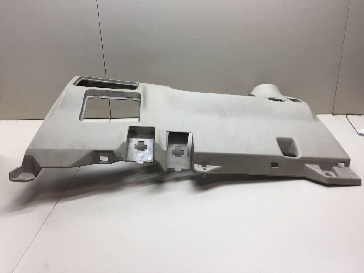 Накладка (кузов внутри) Toyota Land Cruiser Prado (J120) 2002-2009