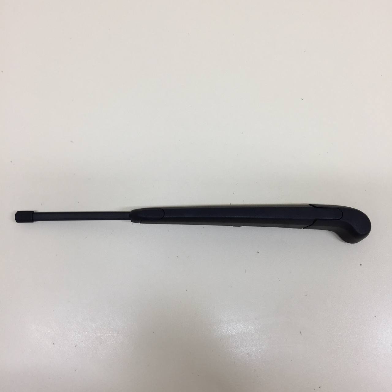 Поводок стеклоочистителя задний Kia Xceed 2019-2023