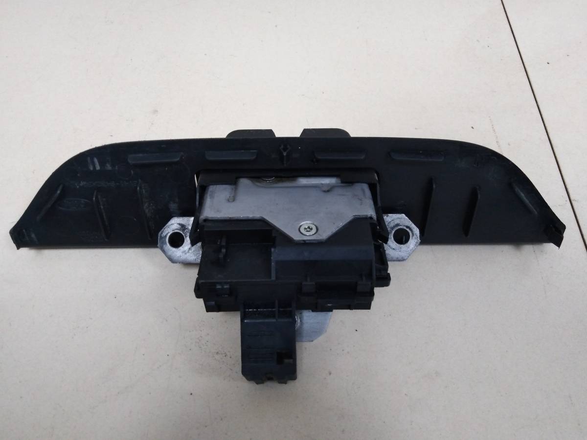 Замок багажника Ford Kuga (DR) 2008-2013