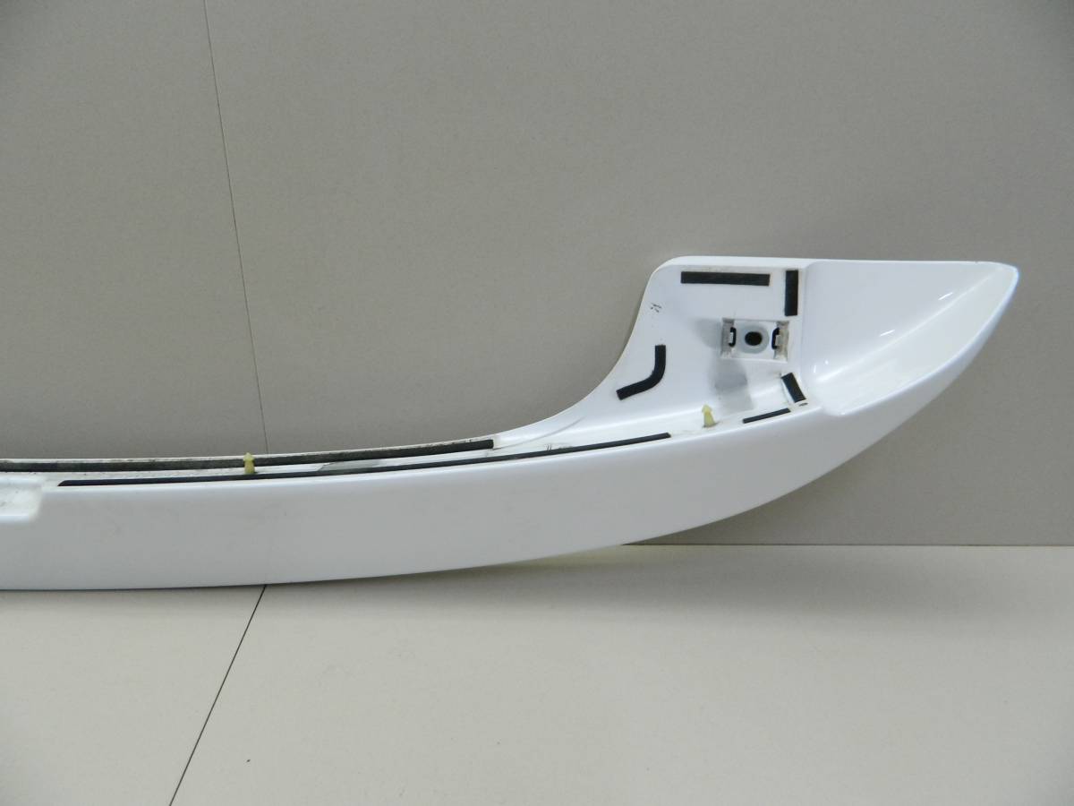 Спойлер (дефлектор) крышки багажника Toyota Ractis (NCP100) 2005-2010