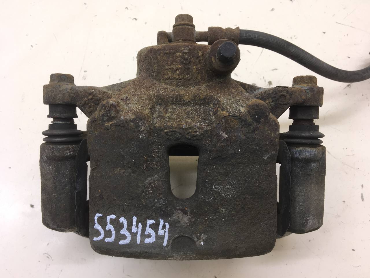 Суппорт передний левый Kia Ceed (JD) 2012-2018