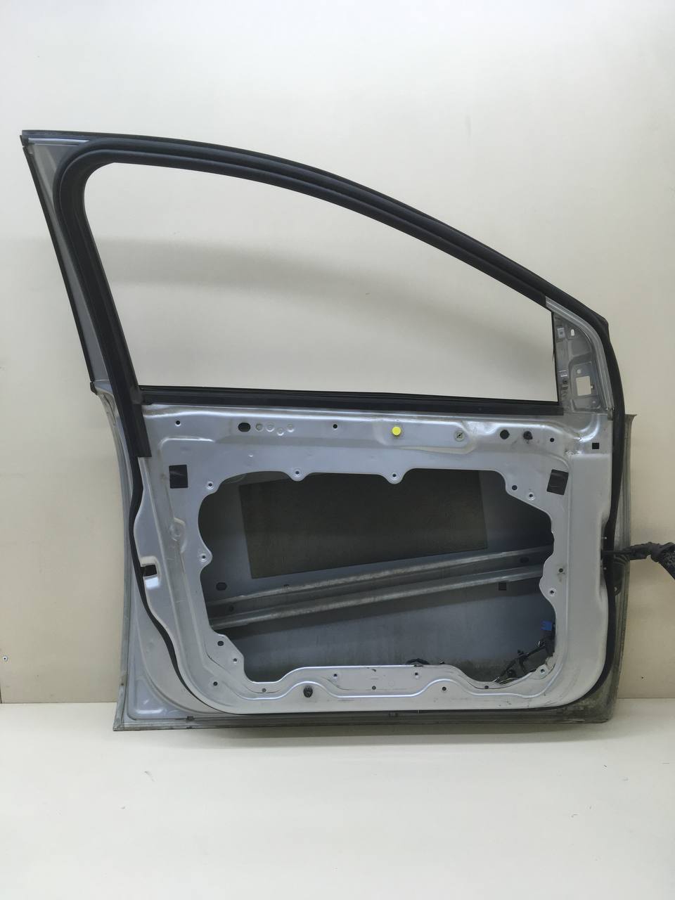 Дверь передняя левая Ford Focus 2 (DA) 2005-2008 Дверь передняя левая Ford Focus 2 (DA) 2005-2008