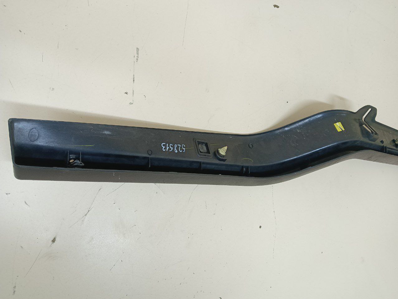 Накладка двери багажника Land Rover Discovery 3 (L319) 2004-2009