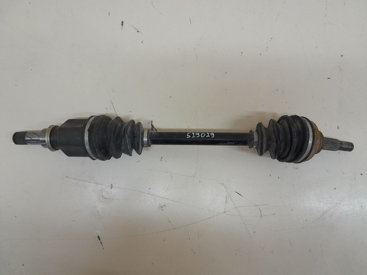 Полуось передняя левая Renault Megane (2) 2002-2009