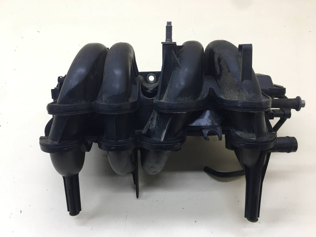 Коллектор впускной Renault Logan (2) 2014>