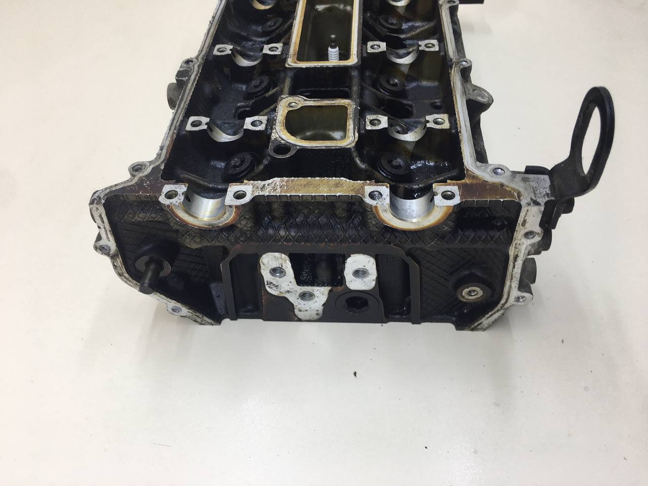 Головка блока цилиндров Mazda Mazda 6 (GH) 2007-2012 Головка блока цилиндров Mazda Mazda 6 (GH) 2007-2012