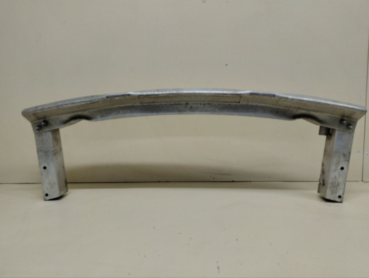 Усилитель заднего бампера Audi Q5 (8R) 2008-2017