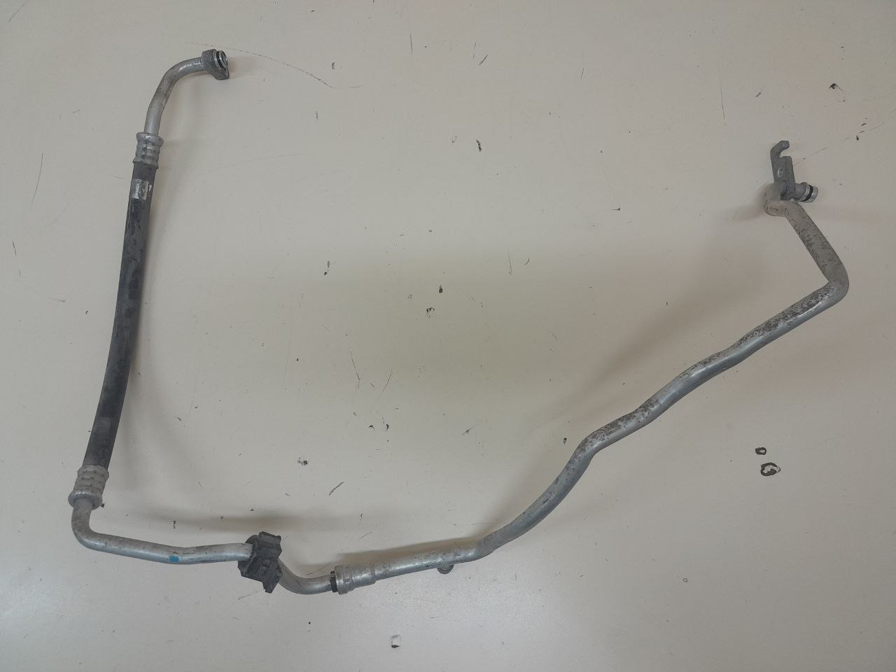 Трубка кондиционера Toyota Corolla E180 2013-2019 Трубка кондиционера Toyota Corolla E180 2013-2019