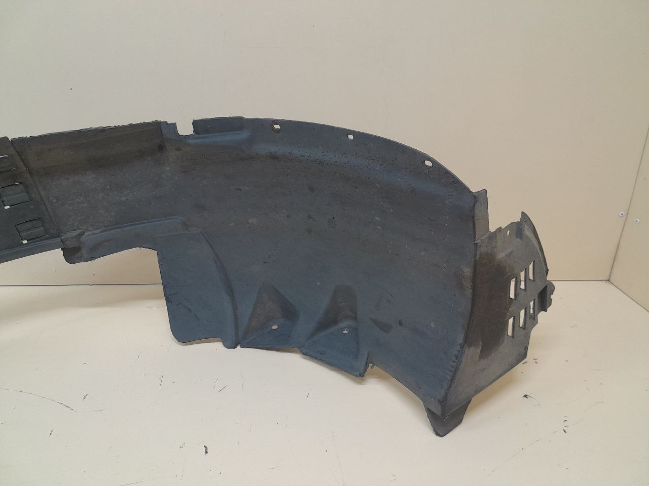 Локер передний правый Chevrolet Cobalt (T250) 2011-2015 Локер передний правый Chevrolet Cobalt (T250) 2011-2015