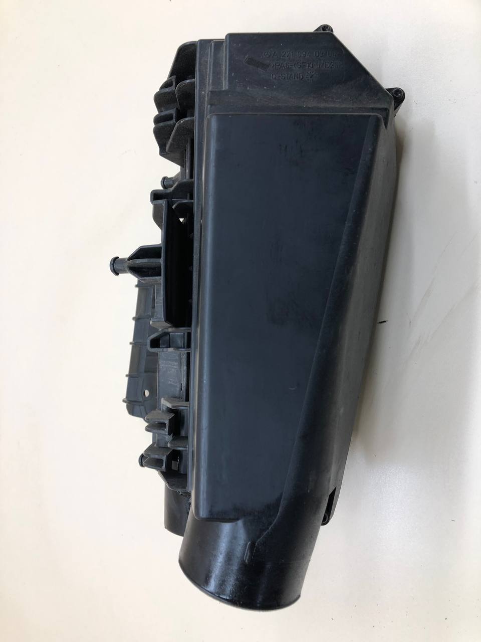 Корпус воздушного фильтра Mercedes-Benz E-Class (W212/S212/C207/A207) 2009-2016