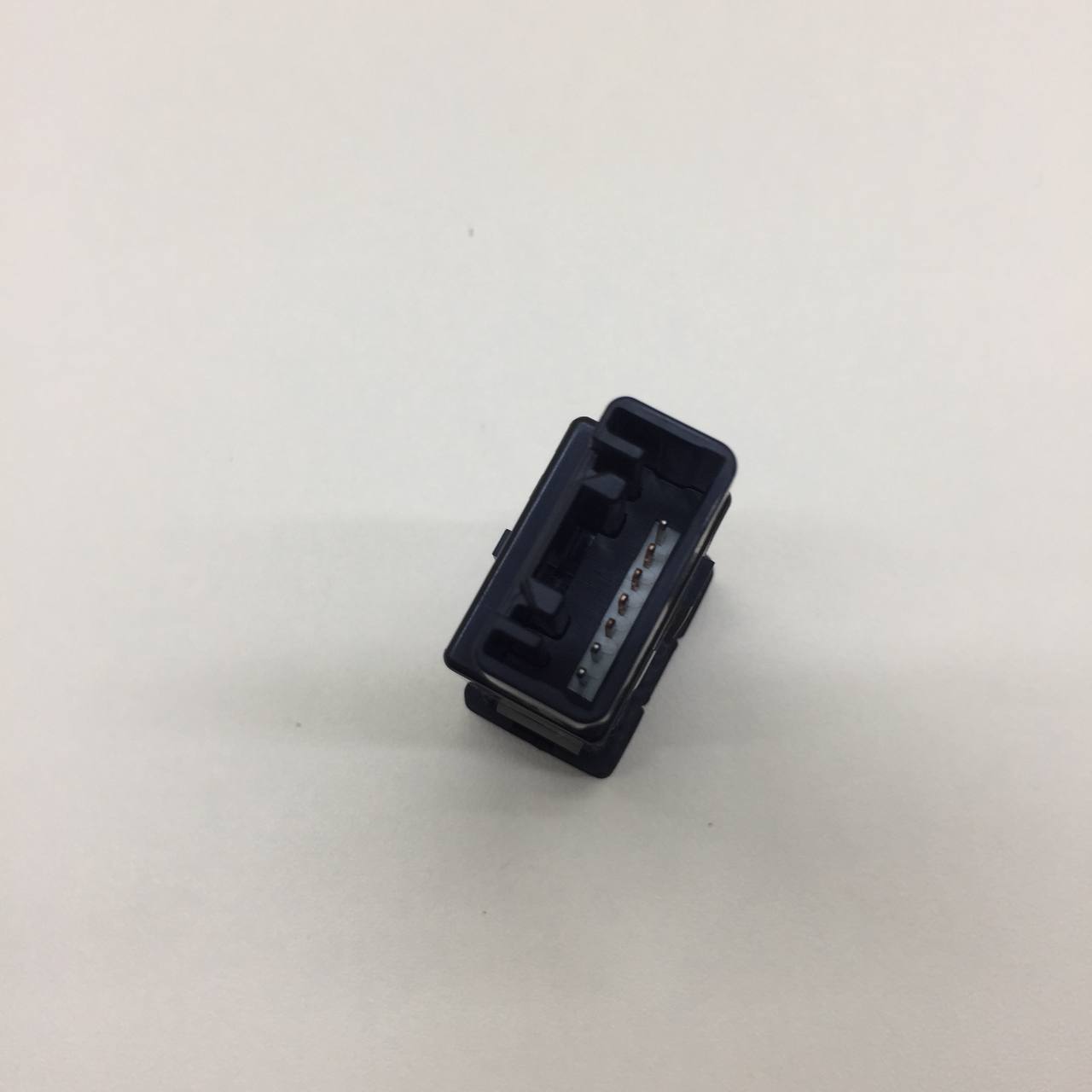 Кнопка обогрева сидений Toyota Rav 4 (A30) 2006-2013 Кнопка обогрева сидений Toyota Rav 4 (A30) 2006-2013