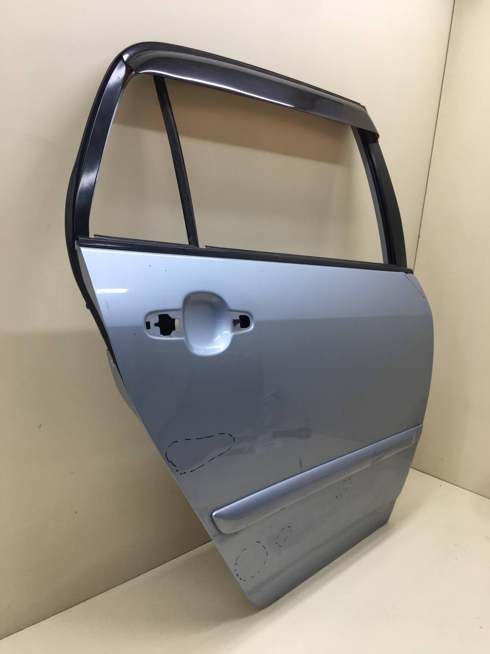 Дверь задняя правая Toyota Corolla E120 2001-2007