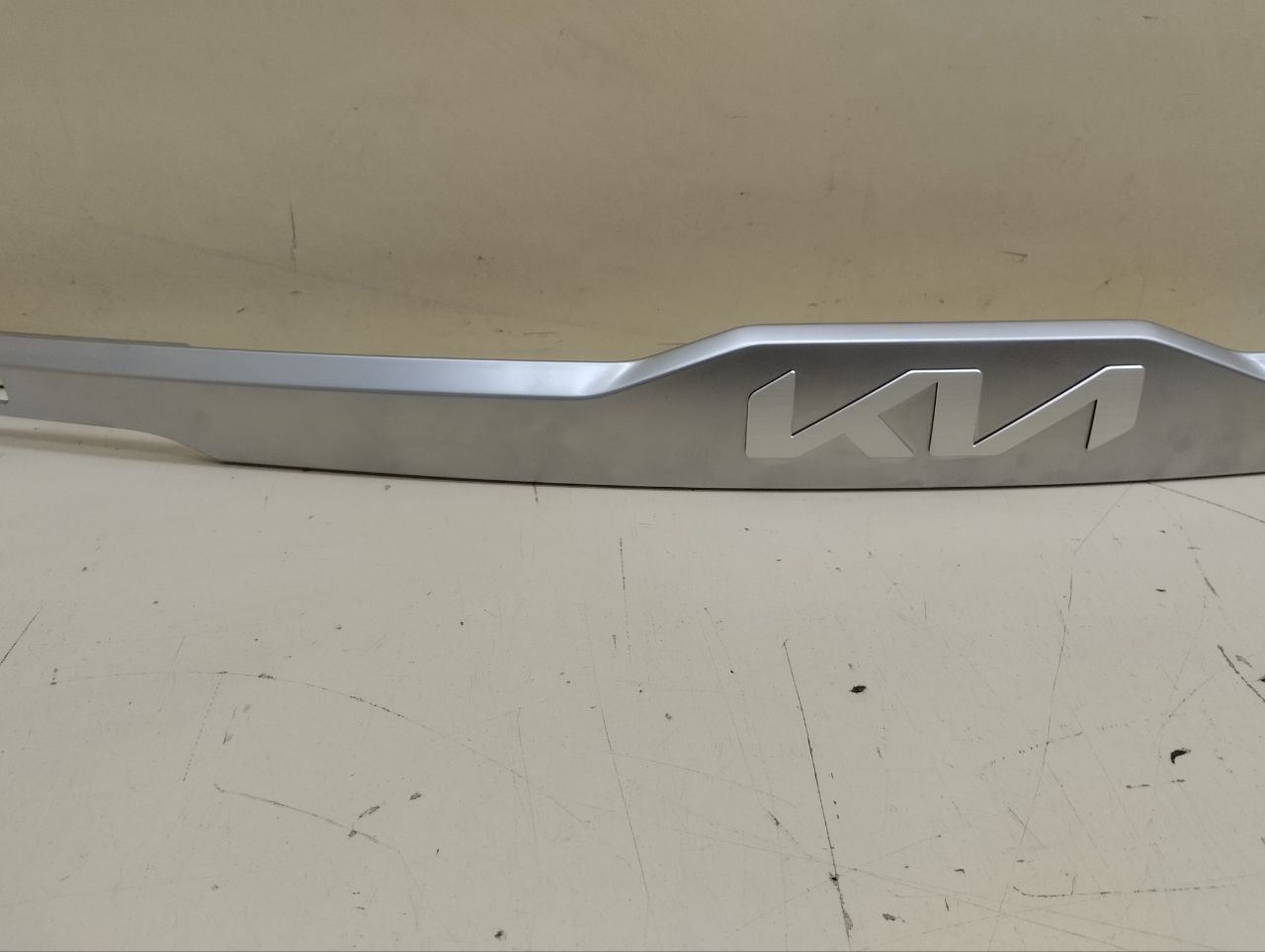 Накладка двери багажника Kia Seltos 2019>