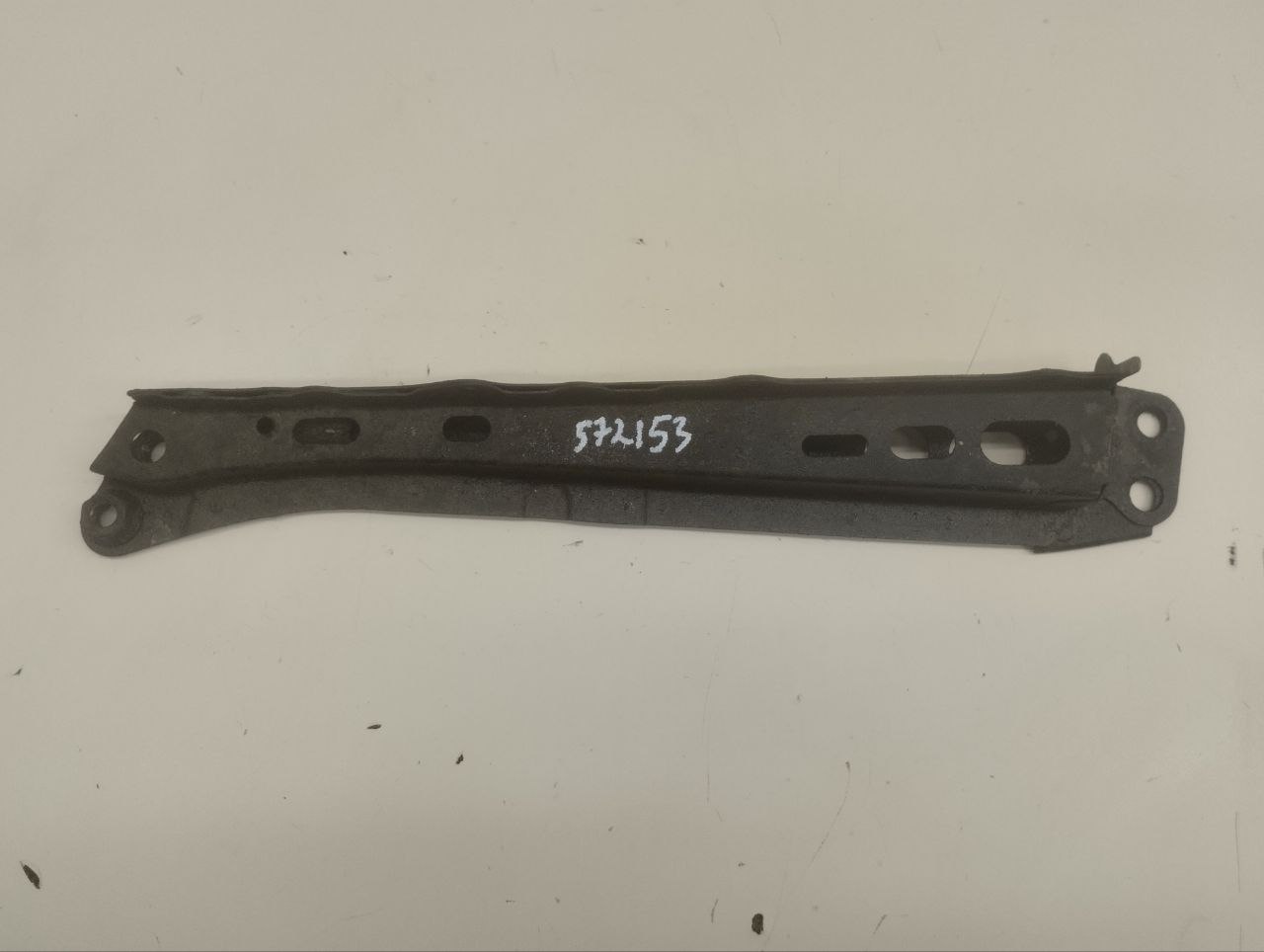 Балка передняя продольная Toyota Auris (E150) 2006-2012