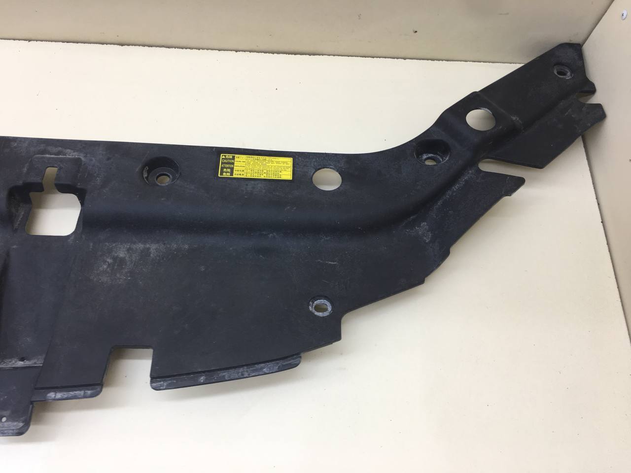 Кожух замка капота Toyota Rav 4 (A30) 2006-2013