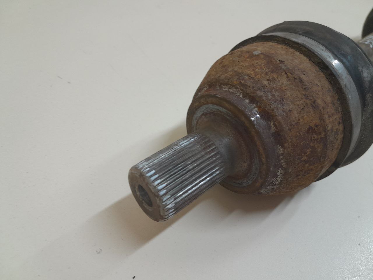 Полуось передняя левая Ford Focus 2 (DB) 2008-2011 Полуось передняя левая Ford Focus 2 (DB) 2008-2011