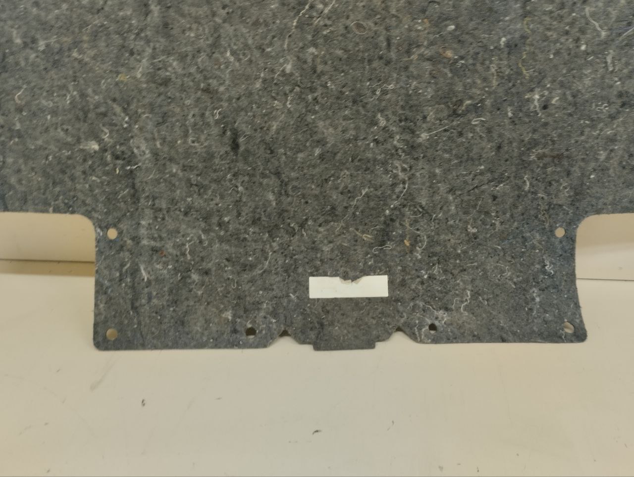 Обшивка крышки багажника Nissan Almera (N16) 2000-2006