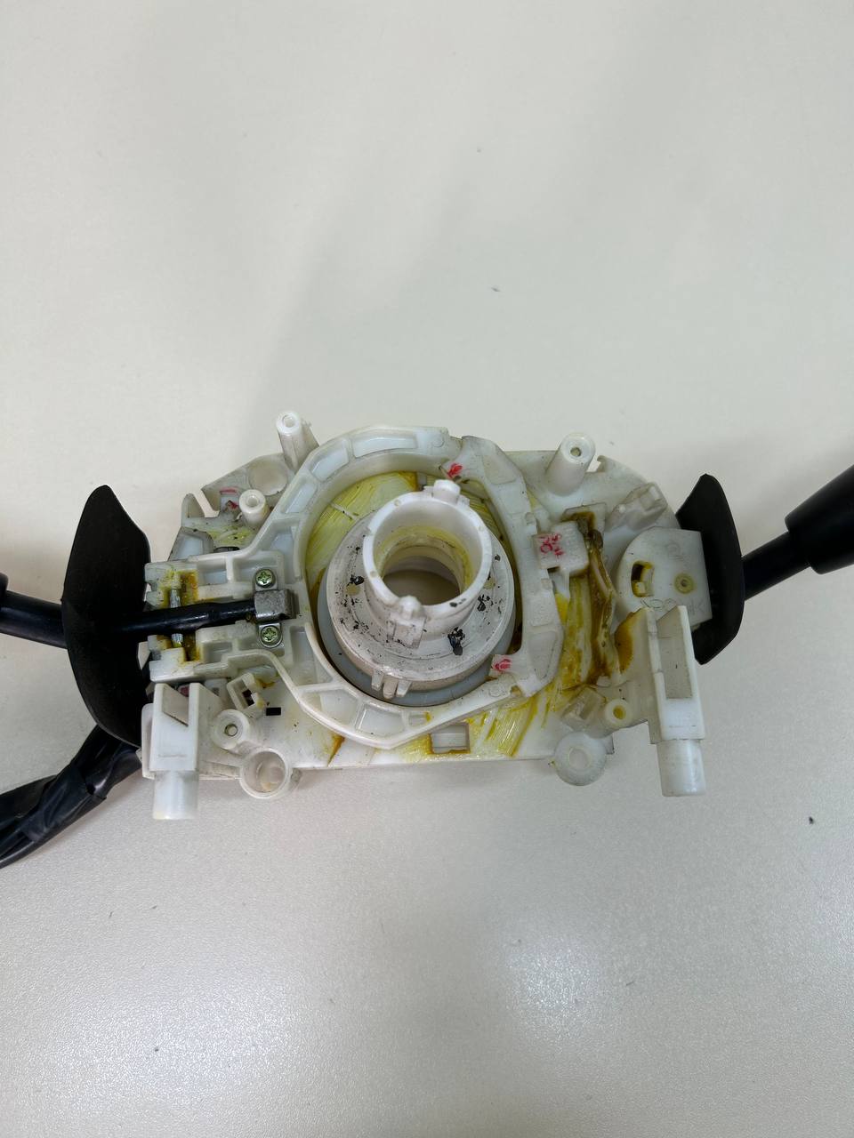 Переключатель подрулевой в сборе Kia Spectra (SD) 2004-2011